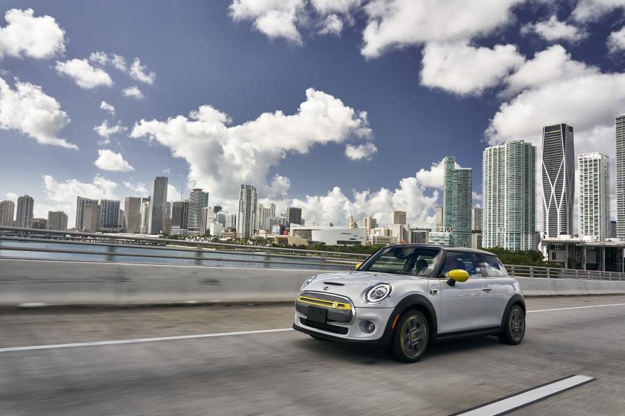  Mini Cooper SE (F56) 2020 года  (NA) (фото 117 из 342)
